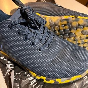 NOBULL Navy Radial Trainers (women) size 9.5